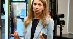 Latvijas Sabiedriskā medija (LSM) galvenā redaktore Anita Brauna LSM Latgales redakcijas atklāšanas pasākumā Daugavpilī šā gada 26. februārī.