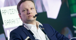 Viedās administrācijas un reģionālās attīstības ministrijas (VARAM) parlamentārais sekretārs Jānis Patmalnieks.