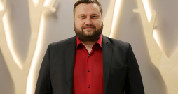 Atis Treijs, Valsts vides dienesta Atkritumu aprites departamenta direktors: "Šķirotos atkritumus iespējams pārstrādāt dažādos veidos, tāpēc savākšanas vietās var atšķirties nosacījumi atkritumu sagatavošanai pirms nodošanas."
