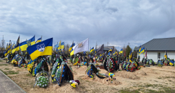 Kritušo Ukrainas karavīru kapi Bučā. Kritušo Ukrainas karavīru kapi Bučā.