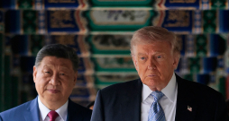 ASV prezidents Donalds Tramps paziņojis, ka ir noslēdzis "fantastiskus tirdzniecības darījumus" ar Ķīnas prezidentu Sji Dzjiņpinu.