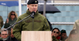 Nacionālo bruņoto spēku komandieris ģenerālmajors Kaspars Pudāns. Nacionālo bruņoto spēku komandieris ģenerālmajors Kaspars Pudāns.