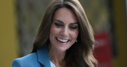Lielbritānijas princese Keita, Velsas princese, ierodas Lorisa Malaguci Starptautiskajā centrā, kur piedalīsies interaktīvā māla darbnīcā divu dienu vizītes laikā Redžo Emīlijā, Itālijā, 2026. gada 13. maijā. Lielbritānijas princese Keita, Velsas princese, ierodas Lorisa Malaguci Starptautiskajā centrā, kur piedalīsies interaktīvā māla darbnīcā divu dienu vizītes laikā Redžo Emīlijā, Itālijā, 2026. gada 13. maijā.