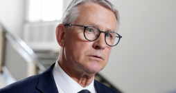 Kultūras ministrs Nauris Puntulis pirms Ministru kabineta sēdes.