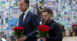 NATO ģenerālsekretārs Marks Rite trešdien ieradies iepriekš neizziņotā vizītē Kijivā.