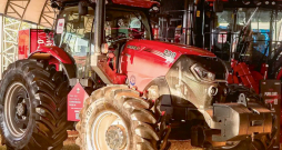 'Case IGH PUma 230' etanola traktors. 'Case IGH PUma 230' etanola traktors.