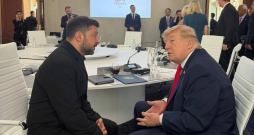 Volodimirs Zelenskis un Donalds Tramos G7 samitā. 