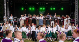 Lielākais Jāņu pasākums diasporā notika no 19. līdz 21. jūnijam Straumēnos, "Daugavas vanagu" fonda īpašumā Lielbritānijas vidienē.