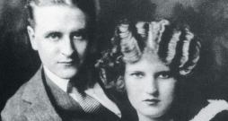 Ar Zeldu 1923. gadā.
