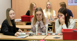 Skolēni.