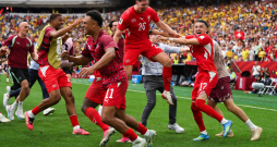 Šveices futbola izlase pēc uzvaras pār Kolumbiju pasaules kausa astotdaļfinālā.