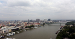 Donava pie Bratislavas. Donava pie Bratislavas.
