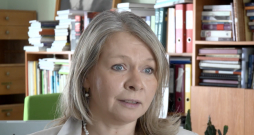 Inta Mieriņa, Latvijas Universitātes Diasporas un migrācijas pētījumu centra direktore. Inta Mieriņa, Latvijas Universitātes Diasporas un migrācijas pētījumu centra direktore.