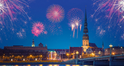 Rīga svin! Rīga svin!