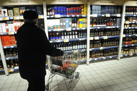 Ilustratīvs attēls. Alkohola stends.
