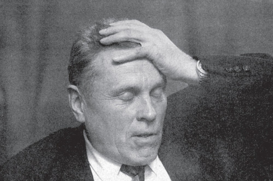 1995. gada oktobrī intervijā "Imants Spuļģis – tikai Andrim Jakubānam un Ērikam Hānbergam" laikrakstā "Neatkarīgā Rīta Avīze" Imants Spuļģis, būdams Rīgas krematorijas vadītājs, stāstīja gan par krematorijas darbu, gan par pagājušiem laikiem.