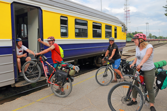 Vilciens ir lielisks veids, kā velotūristiem pārvietoties, taču arī te jāievēro vairāki noteikumi.