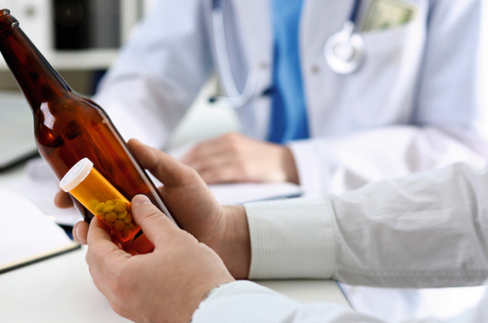 Vairāk esam dzirdējuši par alkohola nevēlamo ietekmi uz aknām, bet tas nodara ļaunumu arī nierēm. 