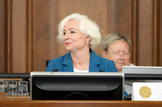 Saeimas priekšsēdētāja Daiga Mieriņa (ZZS). Saeimas priekšsēdētāja Daiga Mieriņa (ZZS).