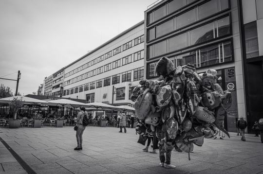 Frankfurtes ielas, galerijas, arhitektūra. Grāmatu tirgus. Vācija. 
