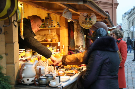 Ziemassvētku tirdziņš.