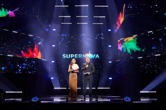 "Supernova".