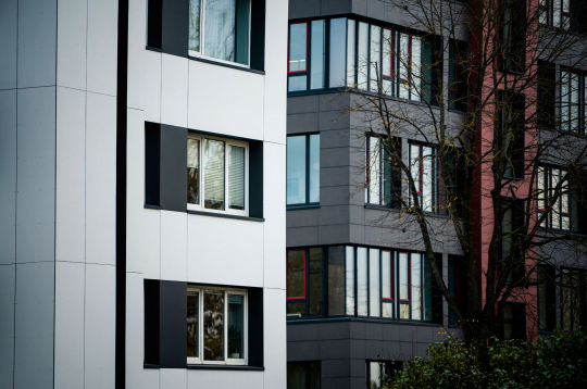 Daudzdzīvokļu nams. Mājoklis. Ilustratīvs foto. 