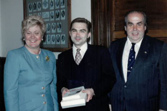 1994. gada vasarā Rīgā. No kreisās: Vaira Paegle, Juris Lorencs un Tālivaldis Kronbergs.