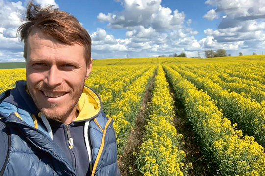 Mārtiņš Flaksis: "Starpkultūras ir būtiskas, jo tās ne tikai uzlabo augsnes struktūru, bet arī palīdz samazināt mēslošanas līdzekļu un pesticīdu izmantošanu."