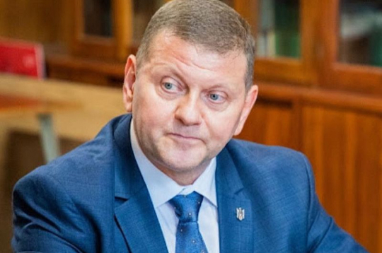 Valerijs Zalužnijs, Ukrainas vēstnieks Apvienotajā Karalistē, Ukrainas armijas virspavēlnieks (2021–2024).