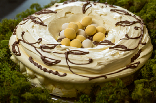 Gaisīgā Lieldienu kūka.