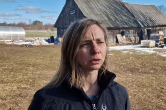 "Krastmalu" māju saimniece Ieva Burgmane.