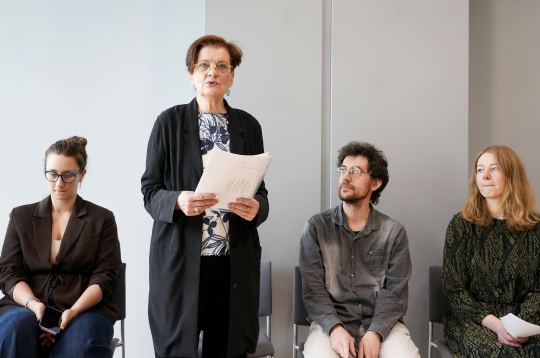 Dramaturģe un rakstniece Rasa Bugavičute-Pēce (no kreisās), literatūrzinātniece, filoloģijas doktore, Latvijas Universitātes profesore un Latvijas Literatūras gada balvas (LALIGABA) ekspertu komisijas priekšsēdētāja Ausma Cimdiņa, rakstnieks, tulkotājs, redaktors Vilis Kasims un literatūras kritiķe un pētniece Anda Baklāne piedalās preses konferencē, kurā paziņo LALIGABA nominantus un speciālbalvu ieguvējus Latvijas Nacionālajā bibliotēkā.