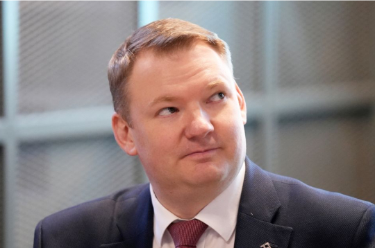 Edvards Smiltēns.