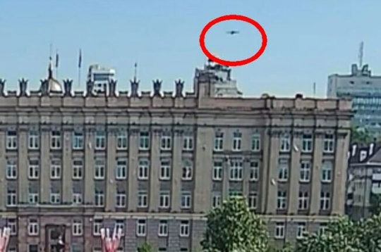 Belgorodas apgabala valdības ēkā ietriecies Ukrainas drons.
