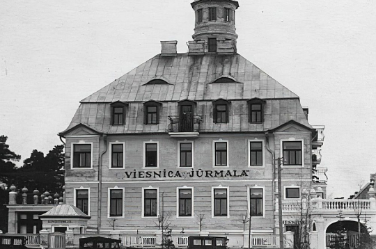 Viesnīca "Jūrmala" 20. gs. 20.–30. gados.