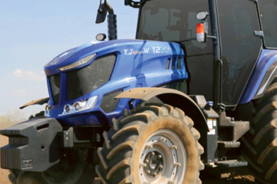 'Iseki TJW 1233' traktors.