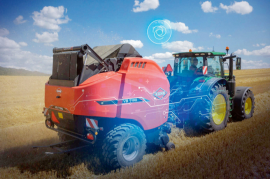 'Kuhn VB 7100 GPS' rituļu prese. 