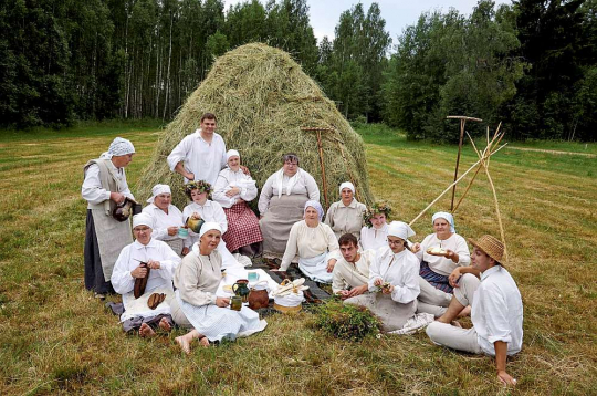 Folkloras kopa "Dimzēns".