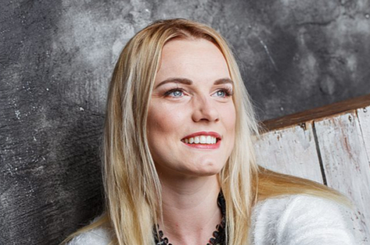Alise Kindzule-Dunavska: "Katru savu grāmatu esmu rūpīgi izauklējusi, uzskatu, ka tā ir mana misija – palīdzēt un noderēt."