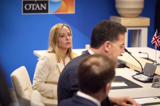 NATO samits. Meloni. 
