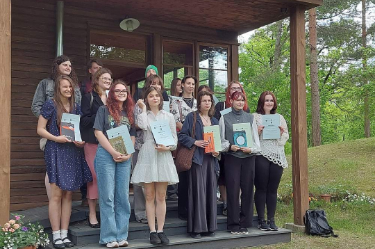 Literārā konkursa "Aicinājums" 49. sasaukuma laureāti.