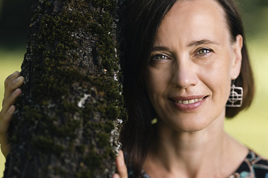 Gundega Šmite: "Komponējot jutu Baltvilka klātbūtni, lai gan personīgi viņu nepazinu. Lasot daudzus viņa dzejoļus un klausoties, kā viņš tos skandē, sajutu viņa dzirkstošo, humorpilno un gaišo garu."