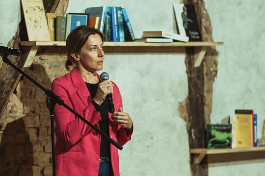Rūjienas pilsētas bibliotēkas vadītāja Ilze Krastiņa.
