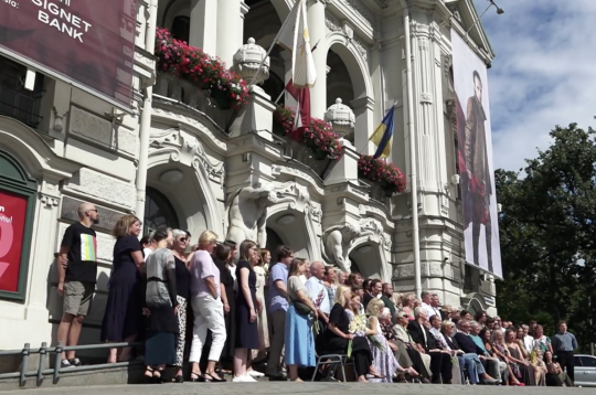 Latvijas Nacionālais teātris atklāj savu 107. sezonu.