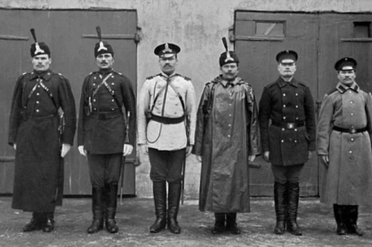 Krievijas impērijas pilsētu policisti 19. gs. beigās.