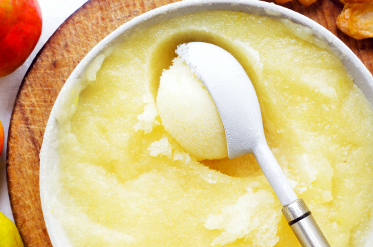 Bumbieru un ingvera sorbets.