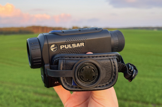 Pulsar Axion Compact XQ19 termālais monoklis.