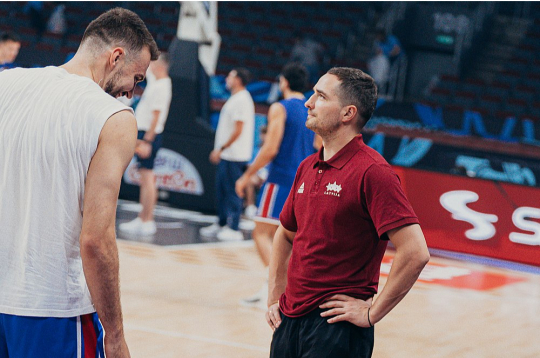 Apliecinājis sevi darbā ar "VEF Rīgu" un Latvijas izlases basketbolistiem, Harijs Hanzens ieguvis iespēju strādāt Eirolīgas klubā "Dubai".