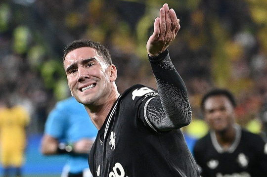 Turīnas "Juventus" uzbrucējs Dušans Vlahovičs kļuva par galveno varoni UEFA Čempionu līgas sezonas atklāšanas vakarā.